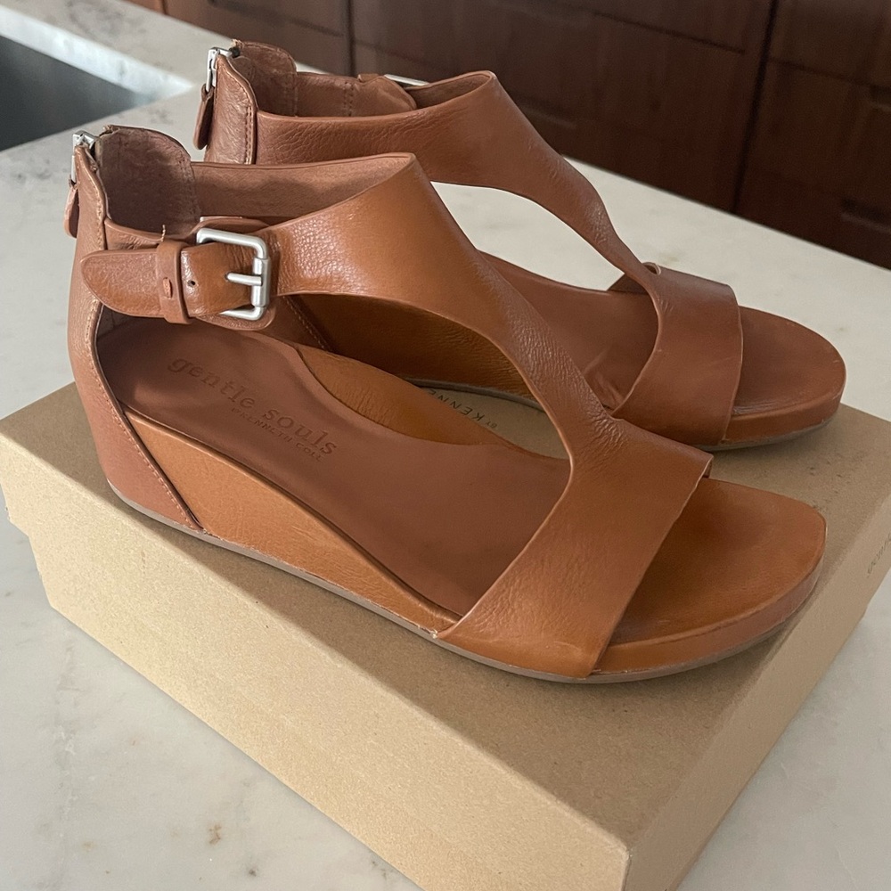 Gentle Souls by Kenneth Cole: Cognac Leather Wedges (9.5M)